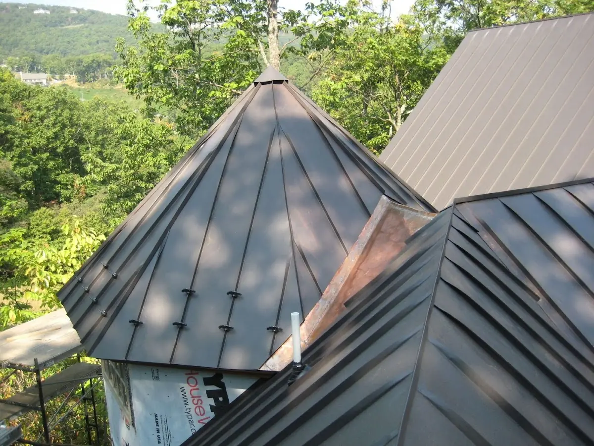 Professional Shingle Replacement & Repair by Craftsman Roofing in New York
